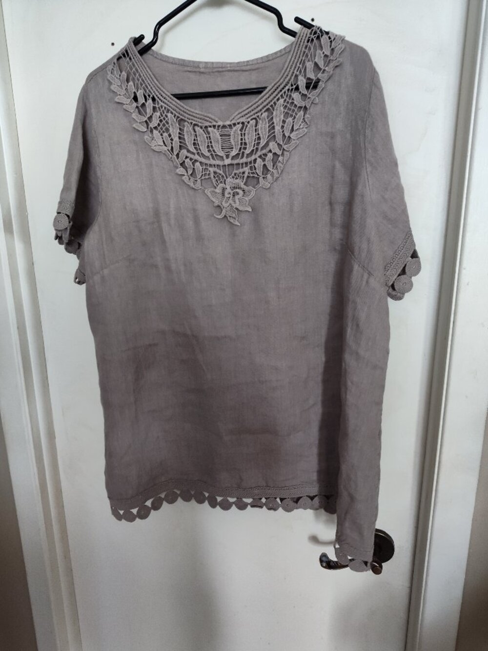 Beautiful Taupe Linen Top 2X